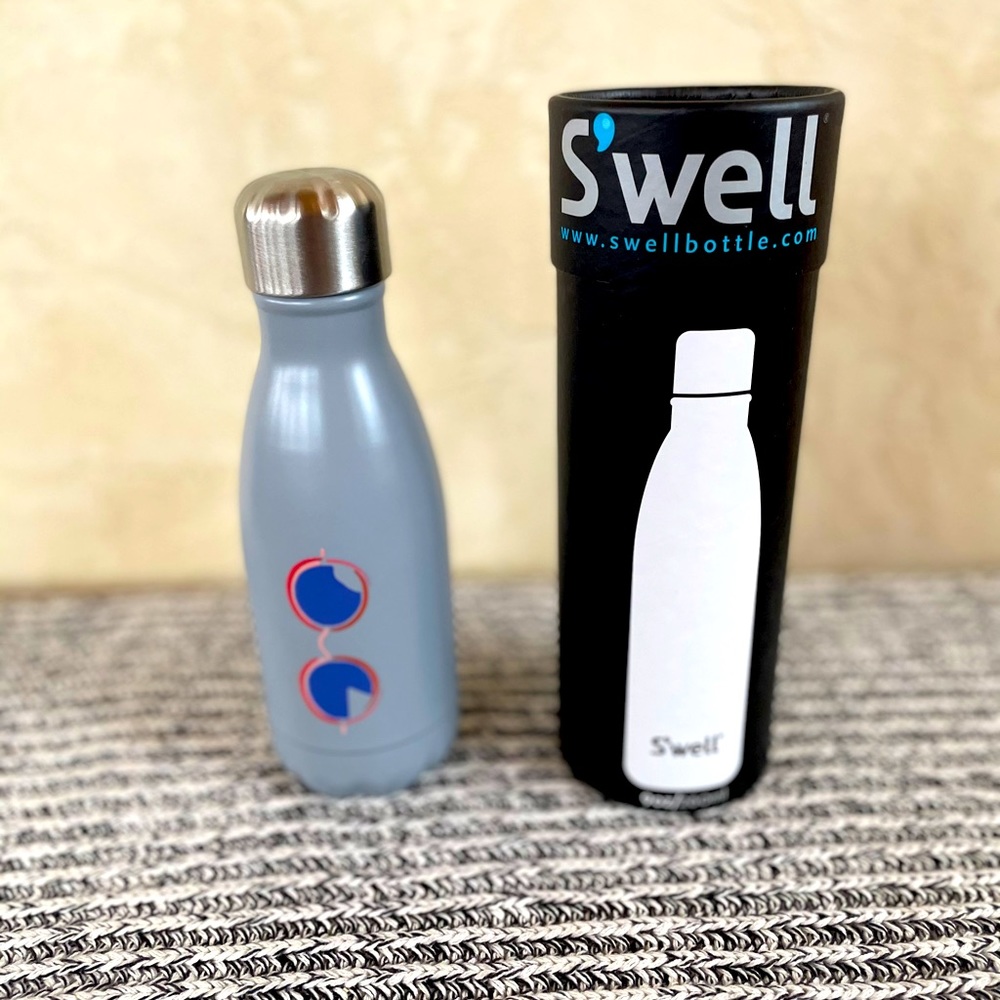 Lizzie Fortunato S’well water bottle